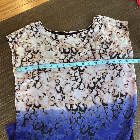 2/$20. Ricki’s asymmetrical blouse in size small two-tone with underlay. - Picture 6 of 7